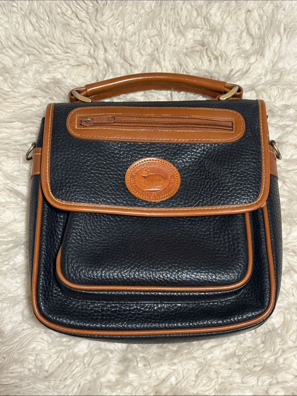 Dooney & Burke leather purse/bag